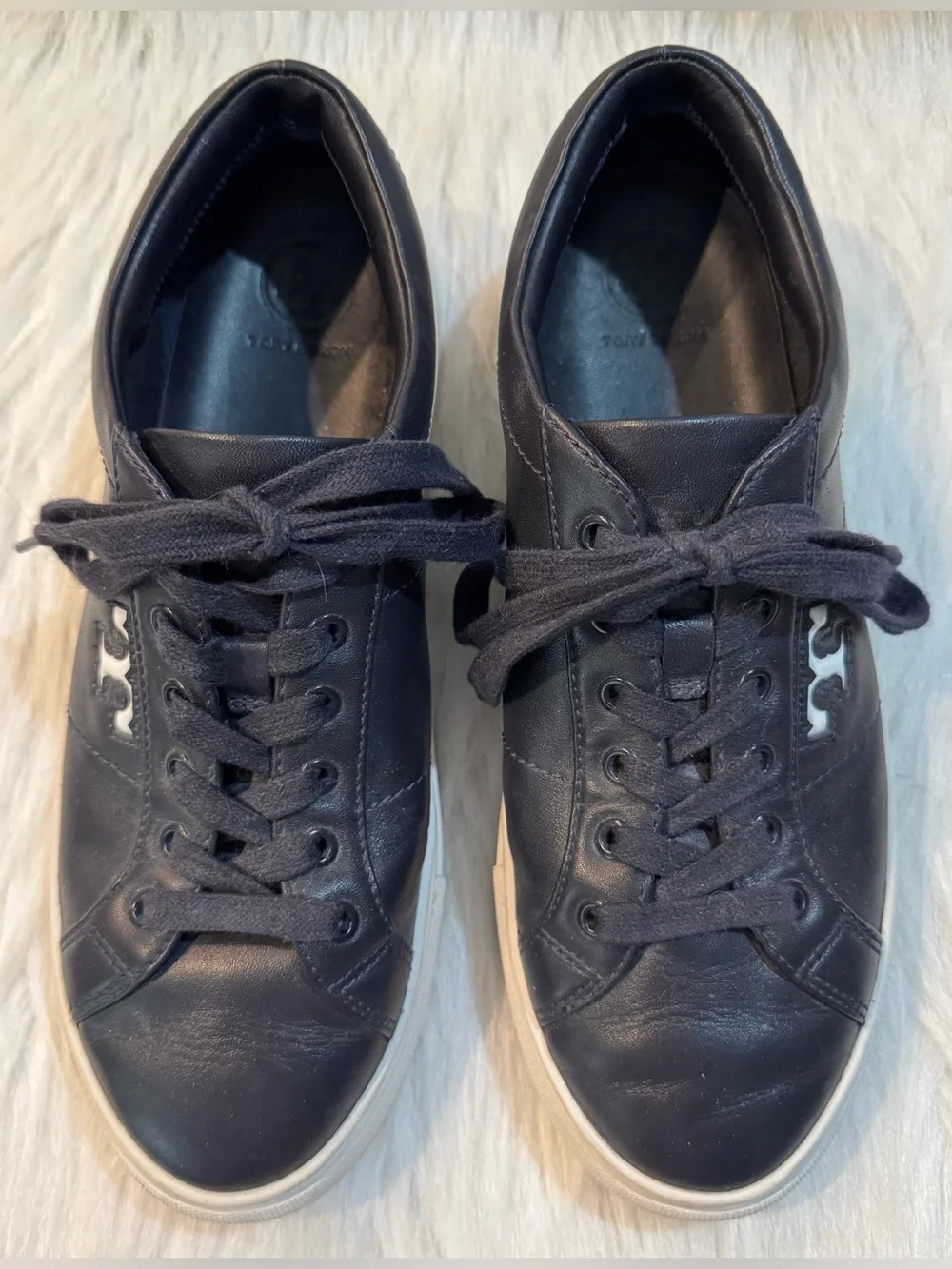 Tory Burch Ladies Amalia Nappa Leather T-Logo Sneaker Navy Blue Size 8 GUC